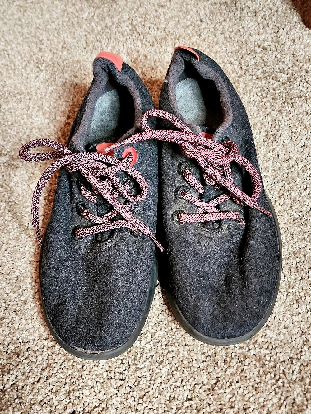 Allbirds The Wool Runners Wool Sneakers Black & Pink US 7